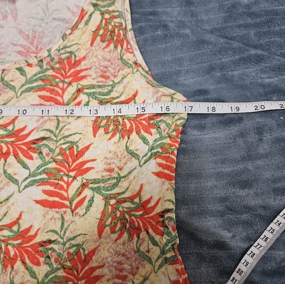 EUC! Pineapple moon tank top! - Picture 3 of 5
